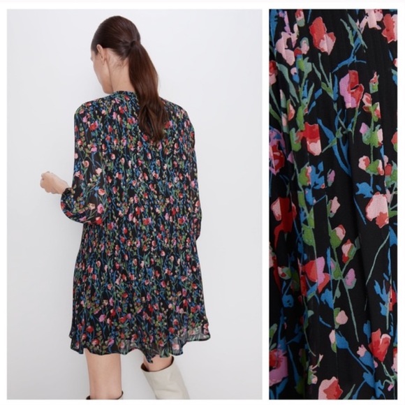 NWT | Zara Annie Dress Pleated Floral Print Medium - Picture 4 of 9
